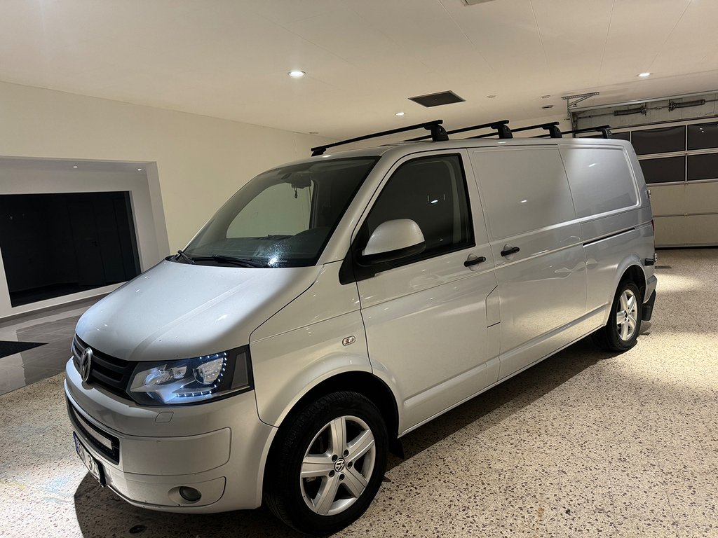 Volkswagen Transporter 2.0tdi auto drag 4Mot t30  lång skåp 