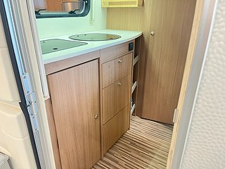 Husvagn, 1-axl Adria AVIVA 482 LH 8 av 22