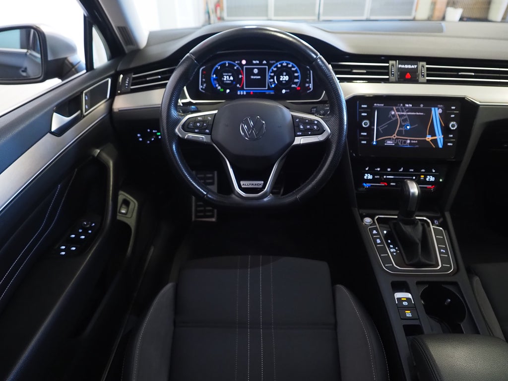 Volkswagen Passat Alltrack TDI 200hk 4Motion|Cockpit|Drag|D-värm|IQ Light|