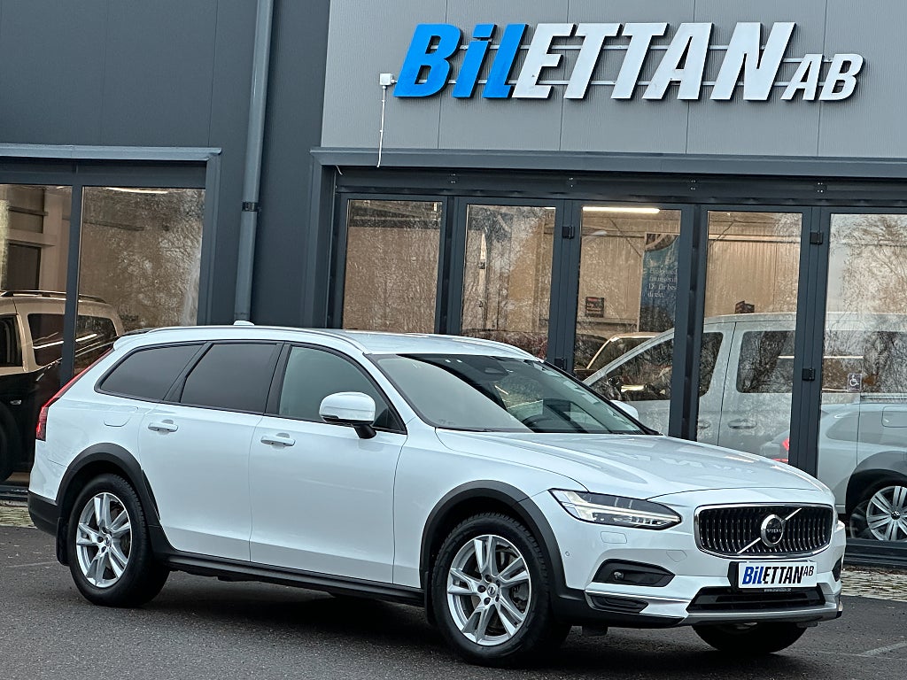 Volvo V90 Cross Country B4 AWD Momentum Adv Edt 360°-kamera
