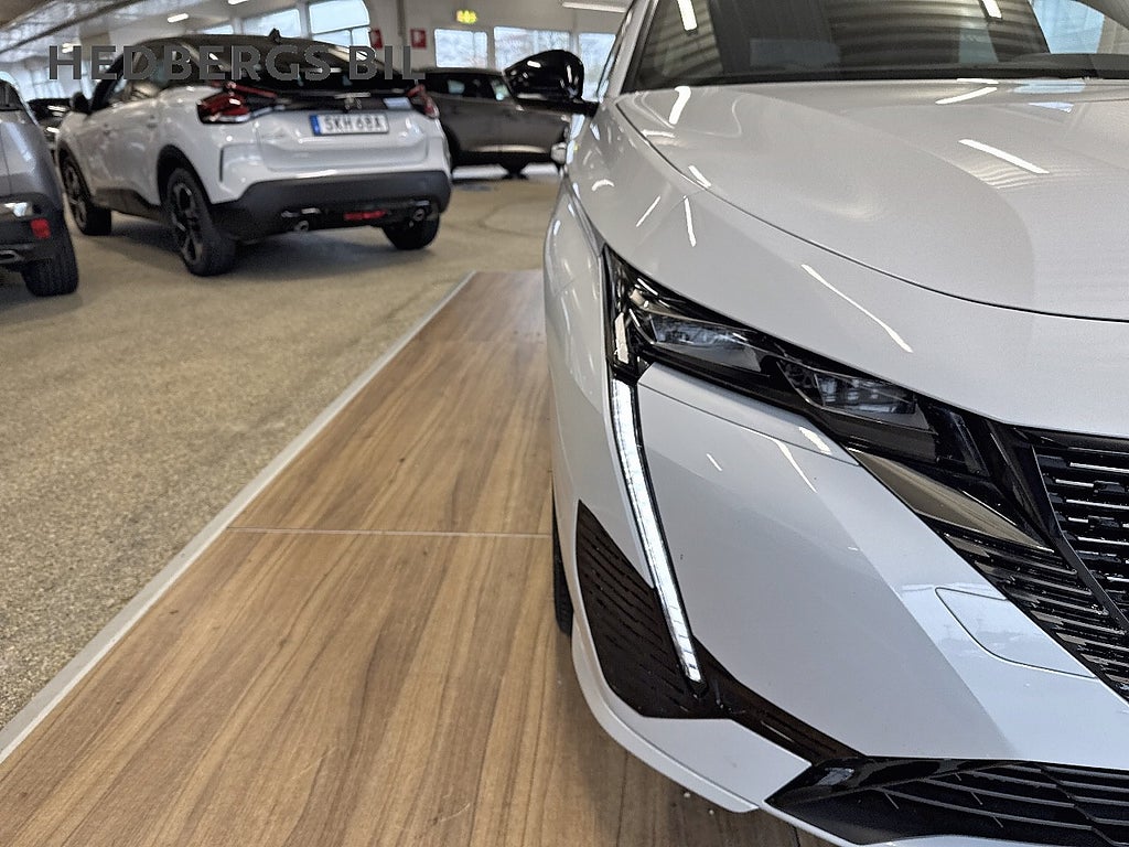 Peugeot E-308  GT AUT thumbnail