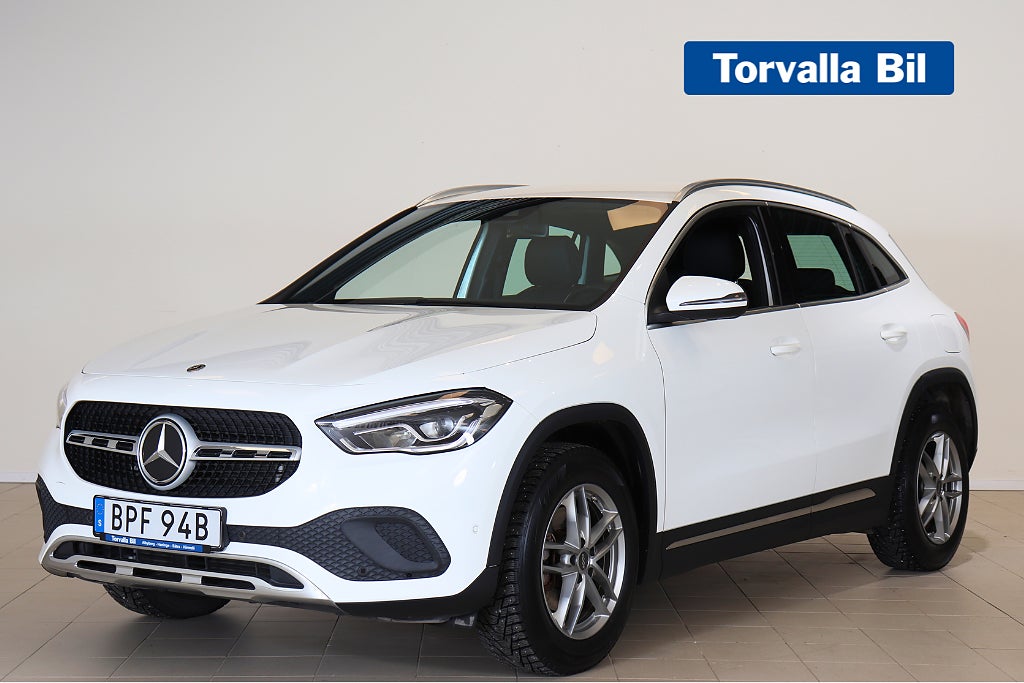 Mercedes-Benz GLA 200 7G-DCT Progressive Line B-Kamera Navi V-Hjul