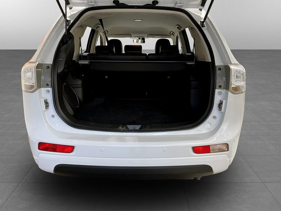 Bild på Mitsubishi Outlander Business PHEV 203 Aut 4WD - B-KAMERA, ELSTOL