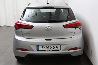 Halvkombi Hyundai i20 7 av 20