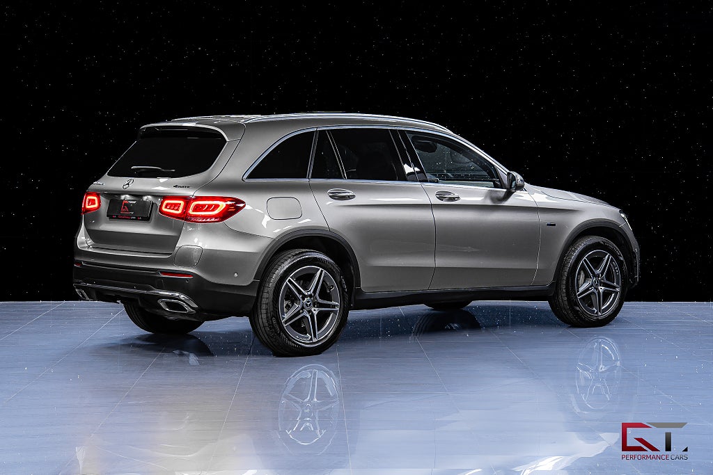 Mercedes-Benz GLC 300 de 4M AMG Pano Burmester ACC Matrix Cockpit Akustik