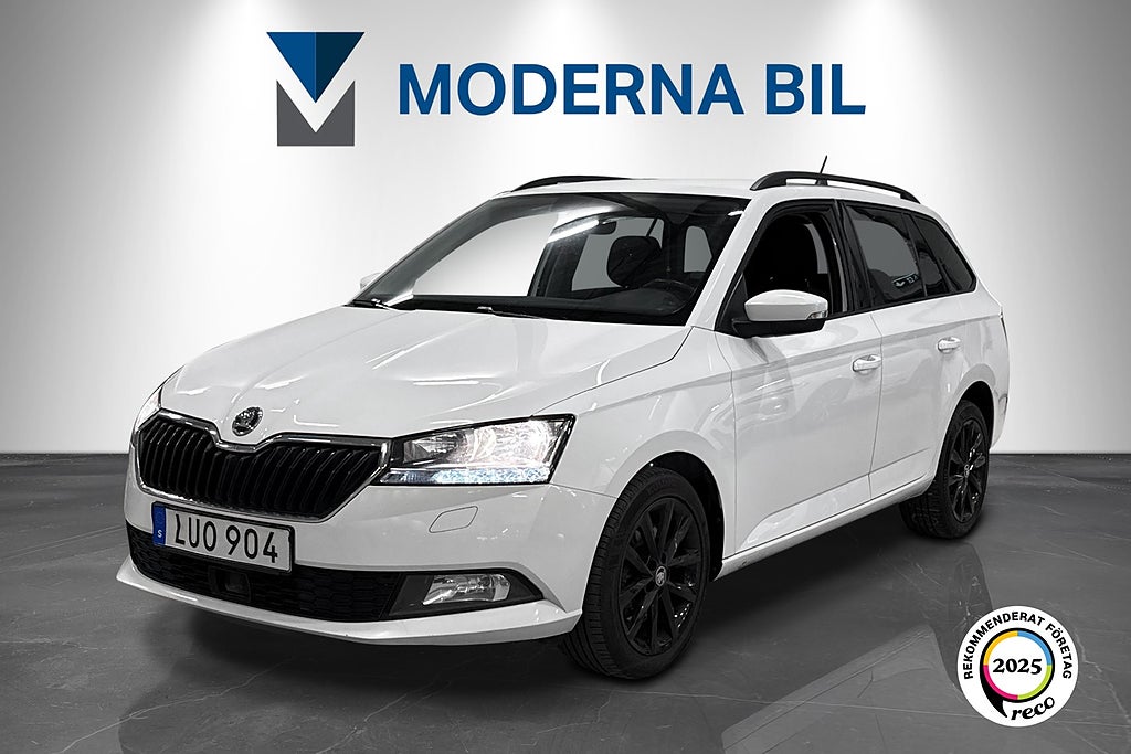 Skoda Fabia Kombi 1.0 TSI 95hk Aut Style Moms Nyservad Drag CarPlay