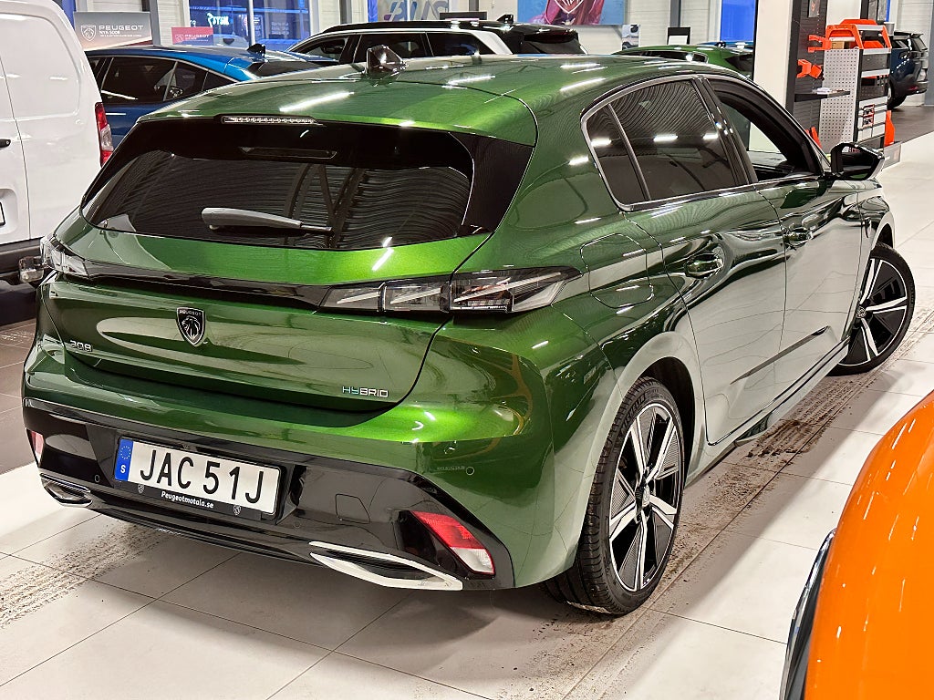 Peugeot 308 GT Plug-In Hybrid 225hk EAT Nyservad  thumbnail