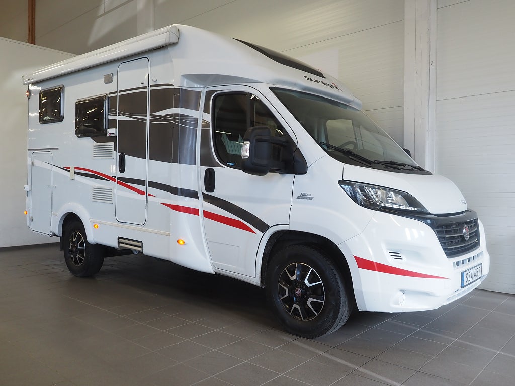 Sunlight T60 Under 6m Markis Automat Tvärbädd Stort garage 2016