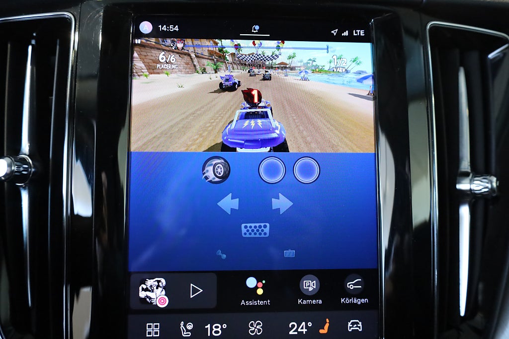 Volvo XC60 B4 AUT Momentum Advanced Navi Kamera Keyless CarPlay