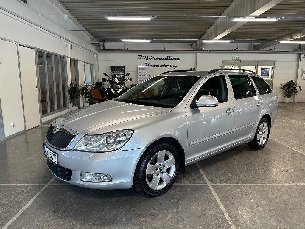 Skoda Octavia Kombi 1.4 TSI Elegance Dragkrok P-Sensorer