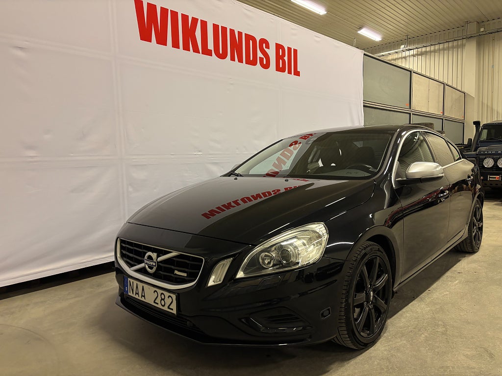 Volvo S60 T4F Powershift R-Design Helskinn Taklucka GPS värm