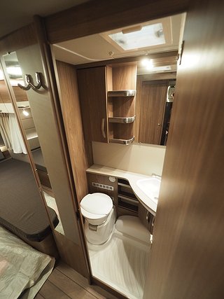 Husvagn, 1-axl Knaus Südwind 590 UE Scandinavian Selection 8 av 18
