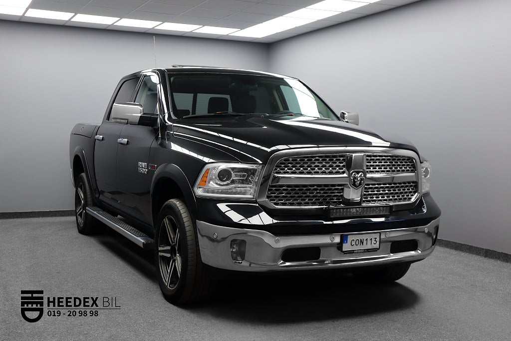 Dodge RAM 1500 3.0 V6 EcoDiesel 4x4 Rambox Laramie Leasebar