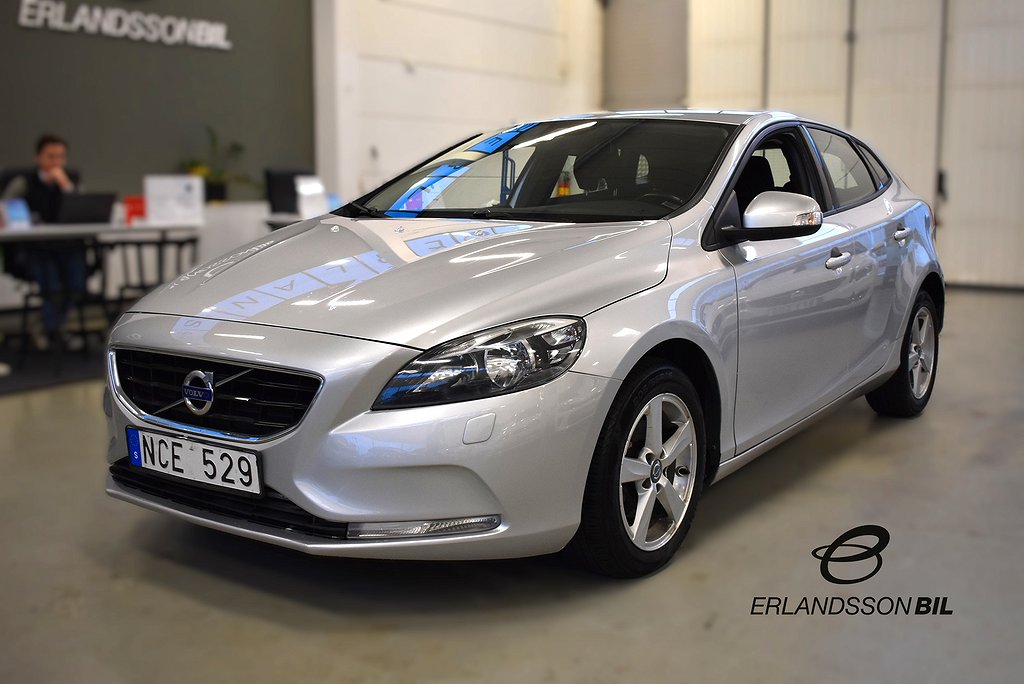 Volvo V40 D2 Kinetic Euro 5 KAMREM BYTT NYSERVAD 