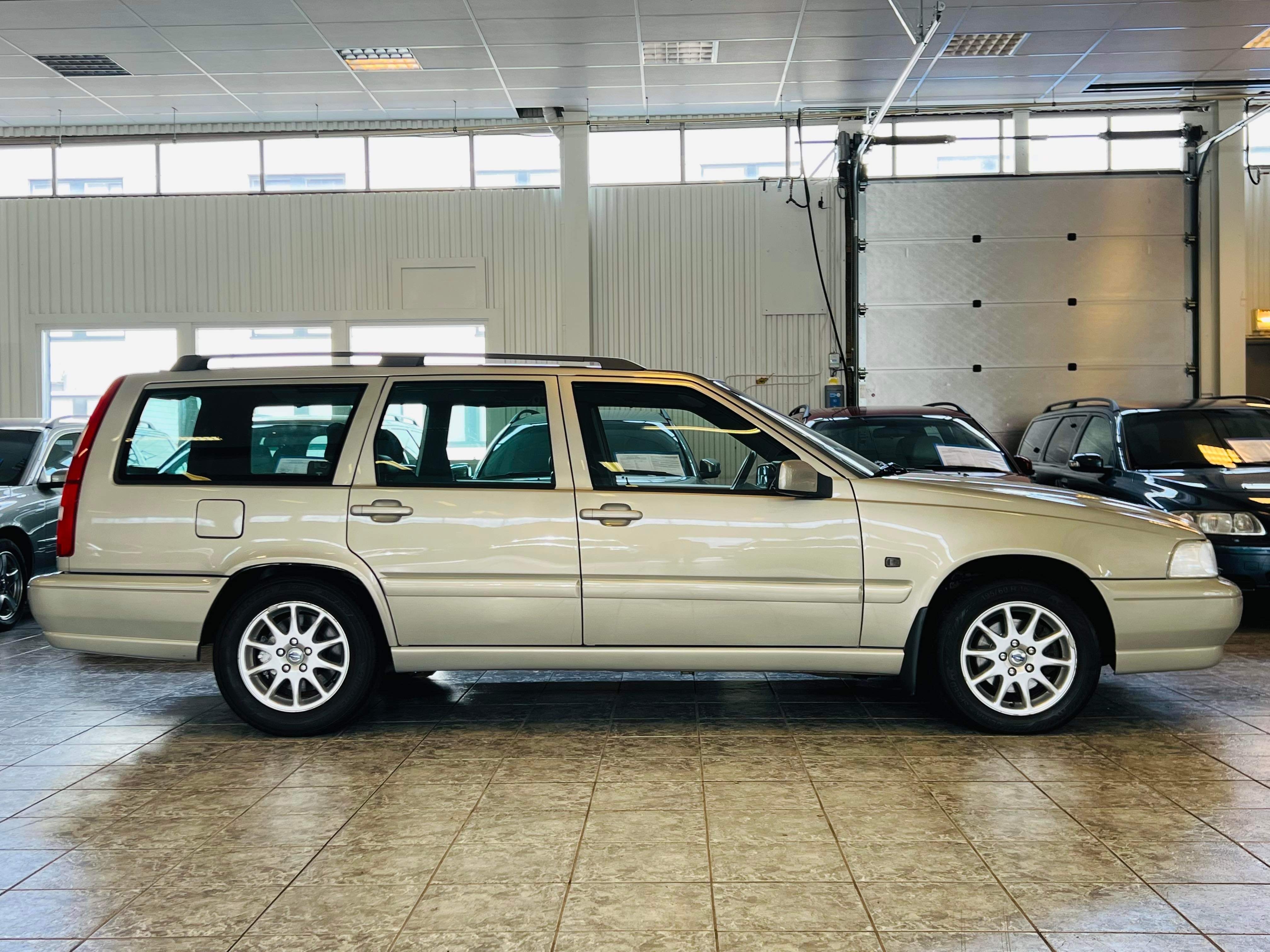 Volvo V70 SÅLD 2000, bild 2/53
