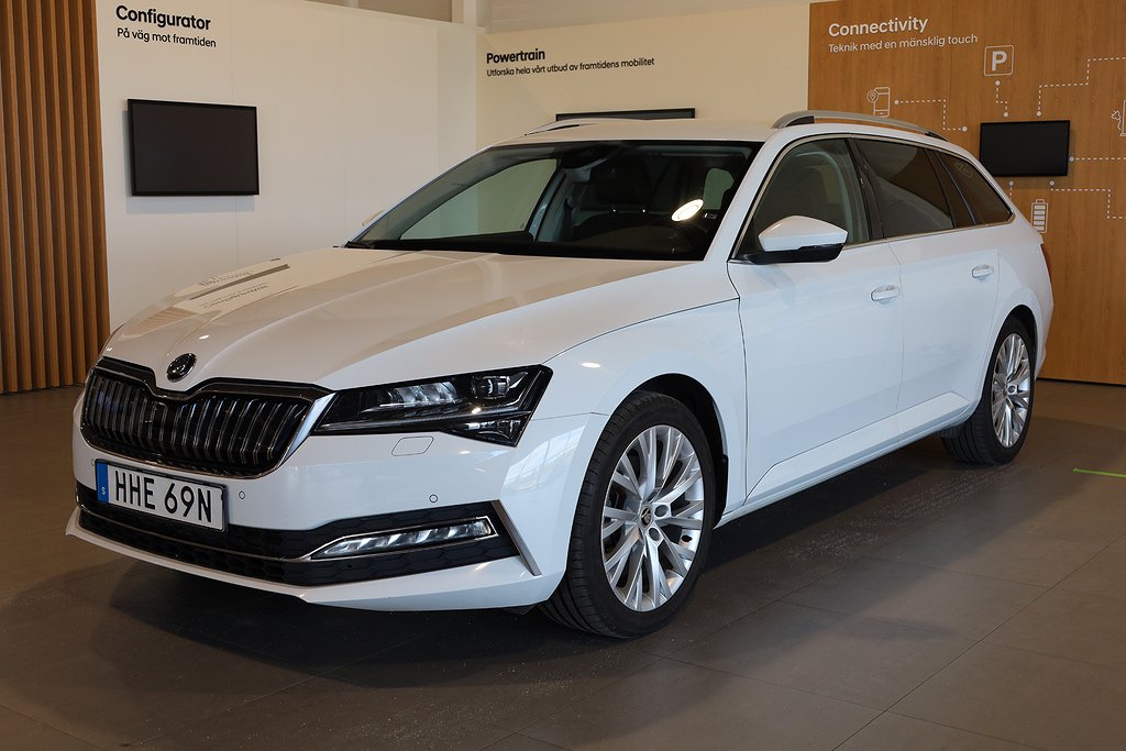 Skoda Superb iV Kombi 1,4 Plug-in Hybrid Business EDT Navi 2022