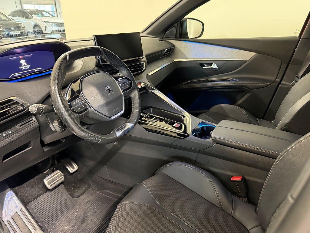Peugeot 5008 1.2 PureTech 130 EAT 7 Sits SoV Hjul thumbnail