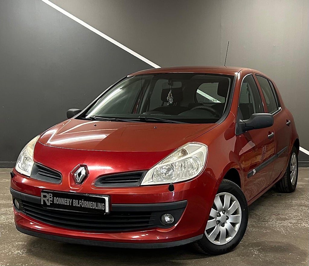 Renault Clio 5-dörrars Halvkombi 1.4 Euro 4