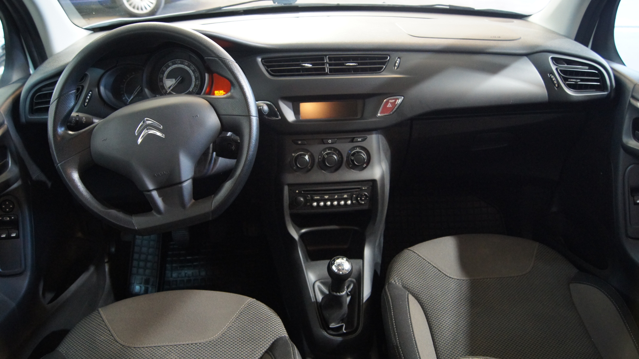 Citroen C3 1.2 PureTech VTi 82 2014, bild 6/10
