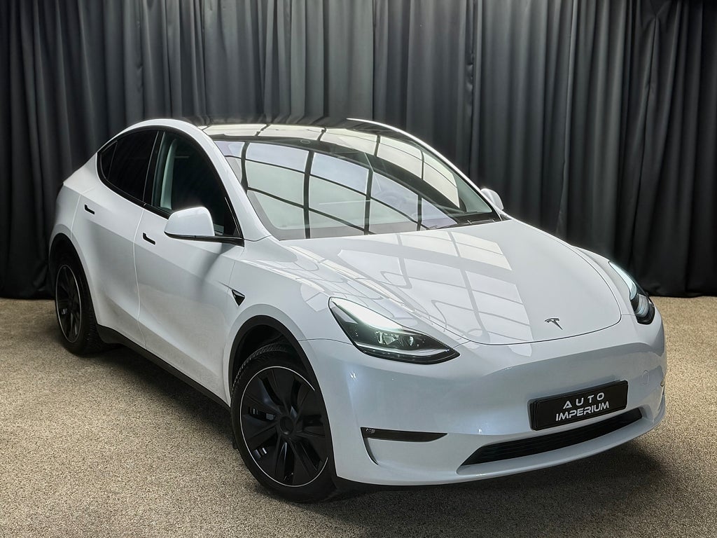 Tesla Model Y Long Range AWD Pano Autopilot Drag MOMS