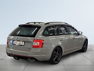 Skoda Octavia Kombi 2.0 TDI 4×4 RS S&V-hjul/Carplay/Drag/Canton/Skinn – bild 6