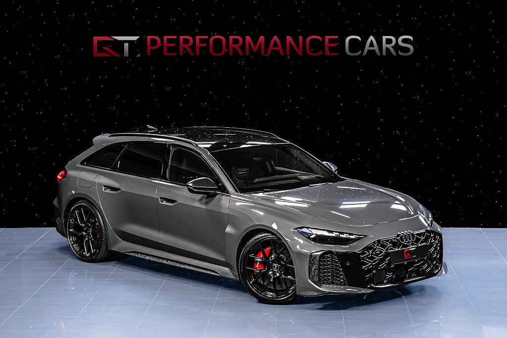 Audi RS5 Avant MOMS Keramiska Sport-paket Kamouflage Pano Drag