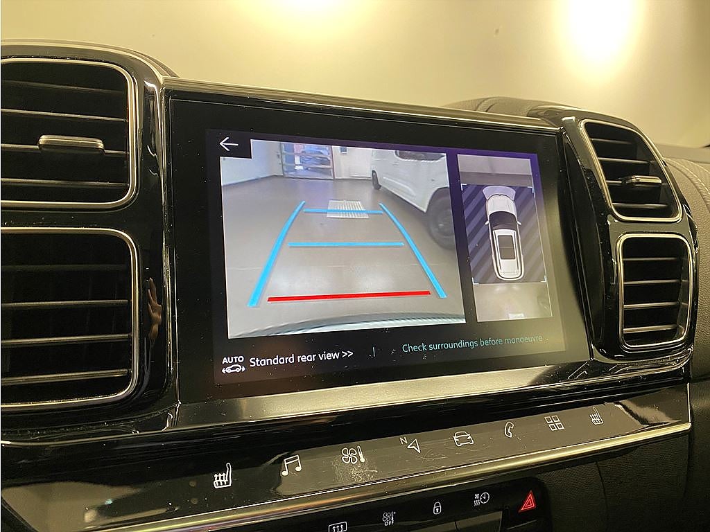 Bild på Citroën C5 Shine Exclusive PHEV 225hk - PANORAMA