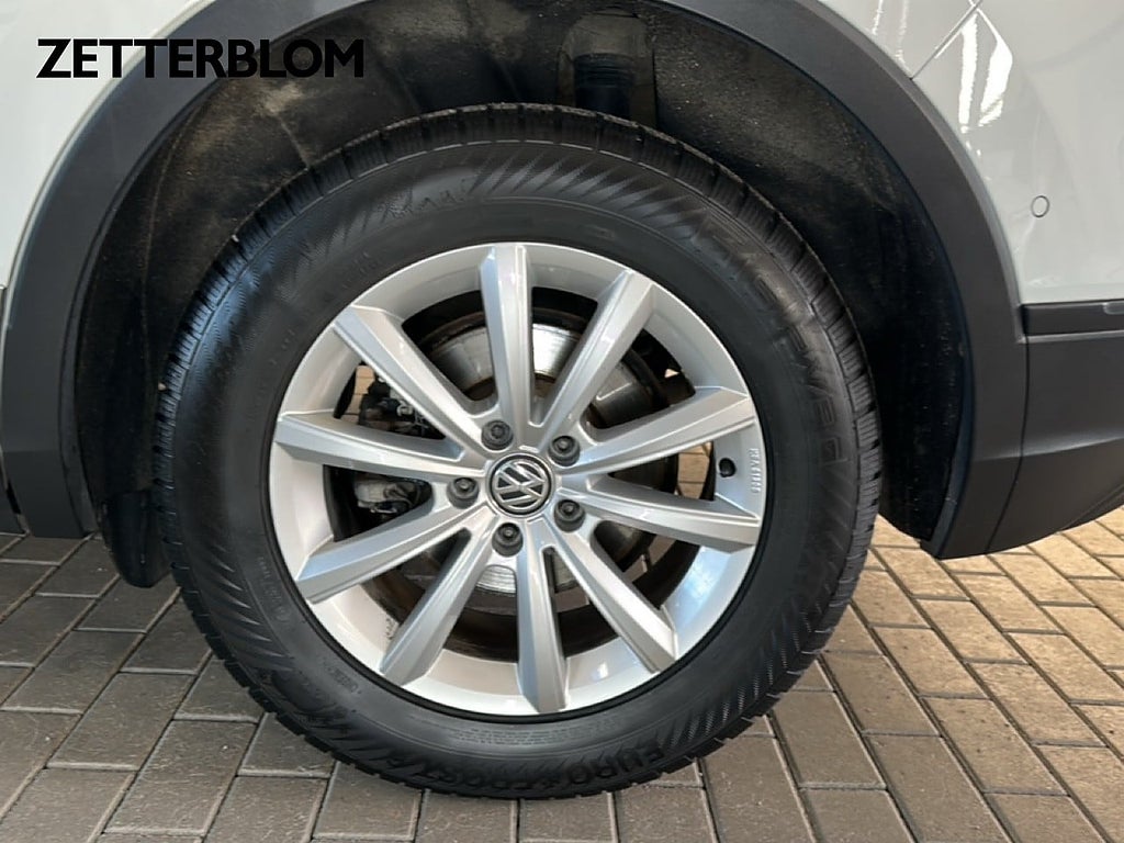 SUV Volkswagen Tiguan 13 av 20