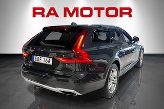 Kombi Volvo V90 Cross Country 4 av 27