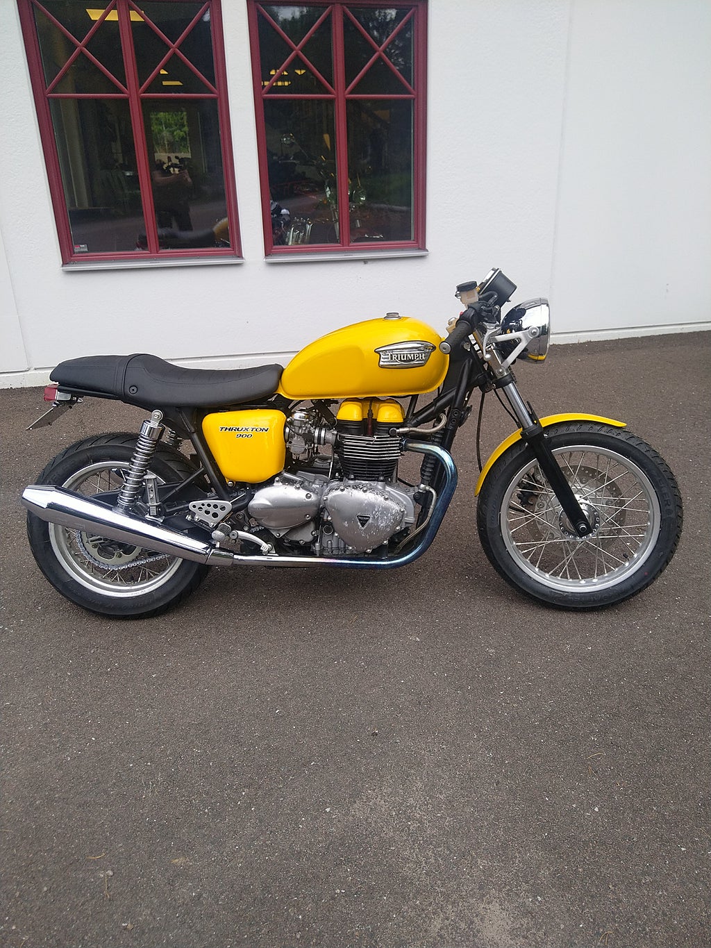 Triumph Thruxton 900 