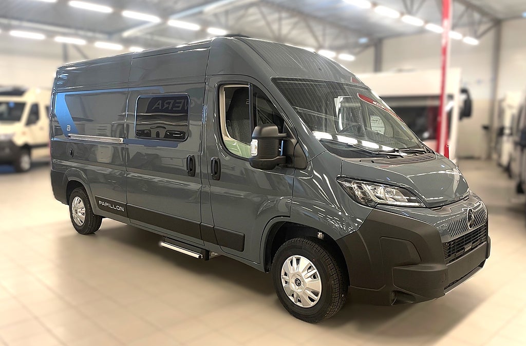 Bürstner Papillon, Dieselvärme, under 6 m, NY & HET ! 