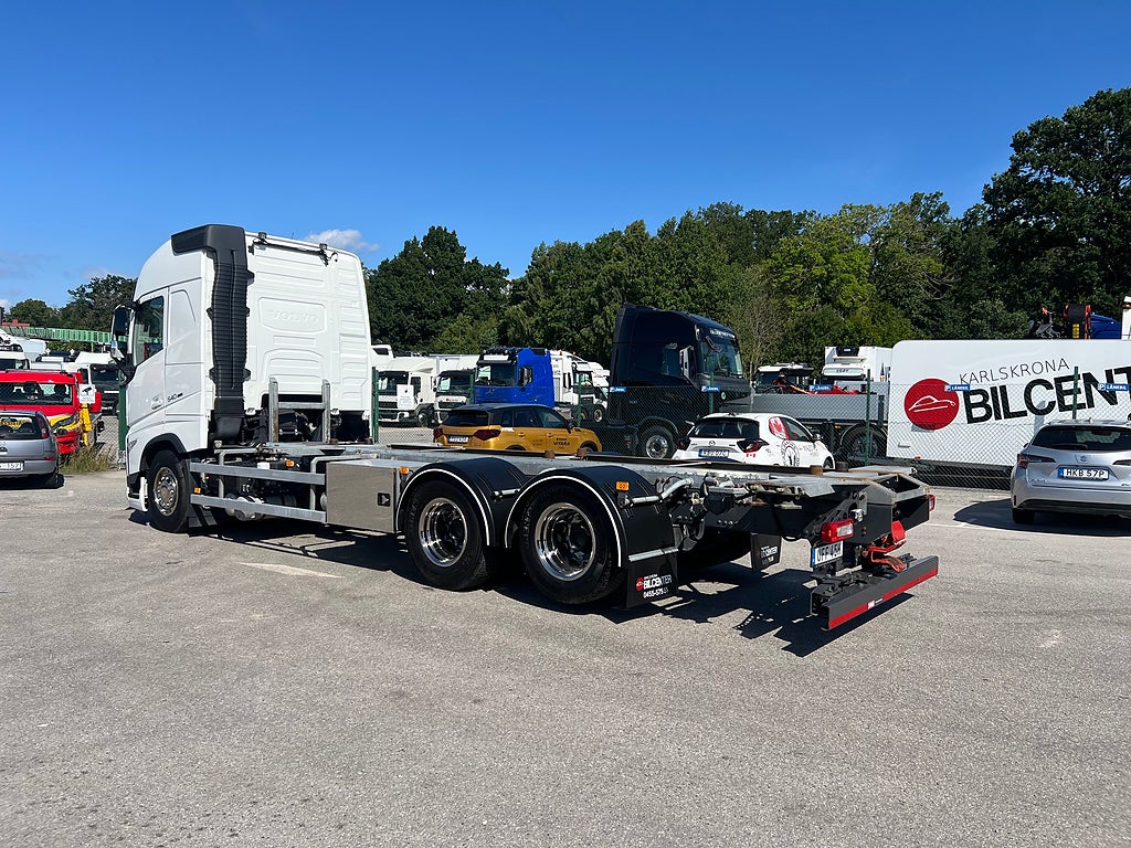 Volvo FH13 540 6x2 Containerede / Lösflaksbil, I-See