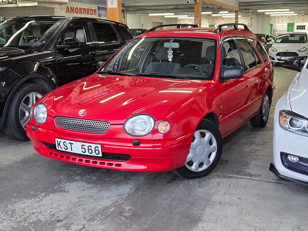Toyota Corolla Kombi 1.6 NY BES 0%Ränta