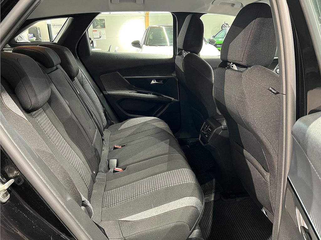 Bild på Peugeot 3008 Active Pack 1.2 PT 130hk - BACKKAMERA