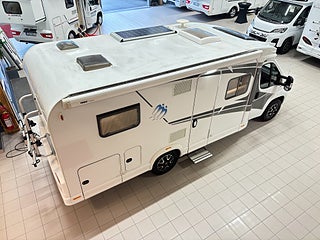 Husbil-halvintegrerad Knaus LIVE TI 650 MF 5 av 24