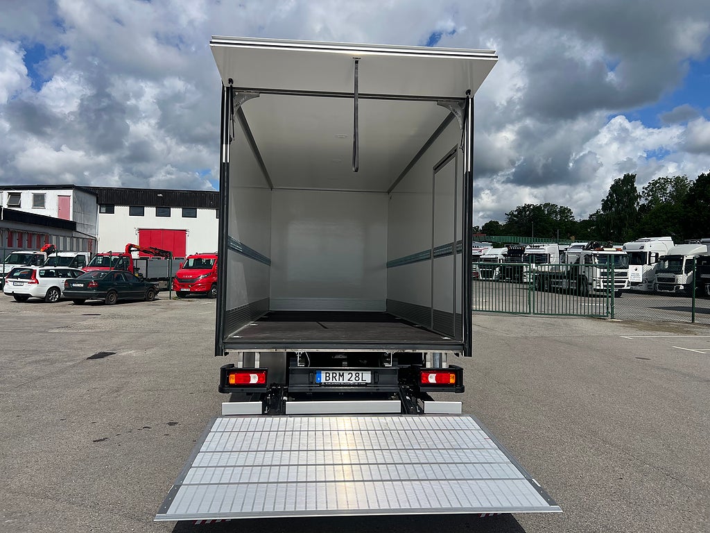 Iveco Daily 72C14G A8 CNG Skåpbil med Z-Lift