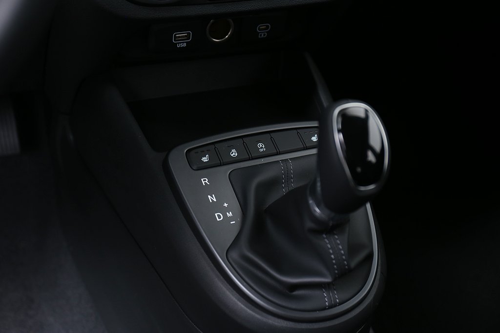 Hyundai i10 1,0 Automat Essential 2025
