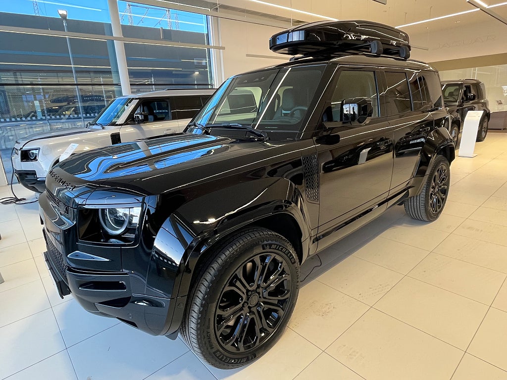 Land Rover Defender OCTA BLACK V8 635hk 