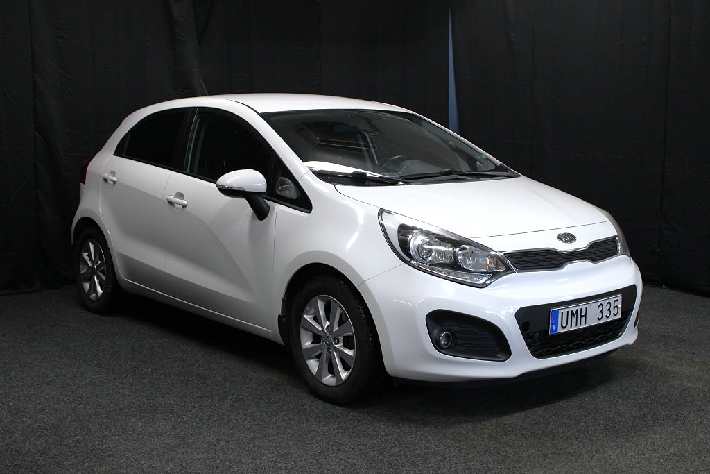 Kia Rio 5-dörrar 1.4 GLS |P-sensor|Rattvärme|Blåtand|90hk