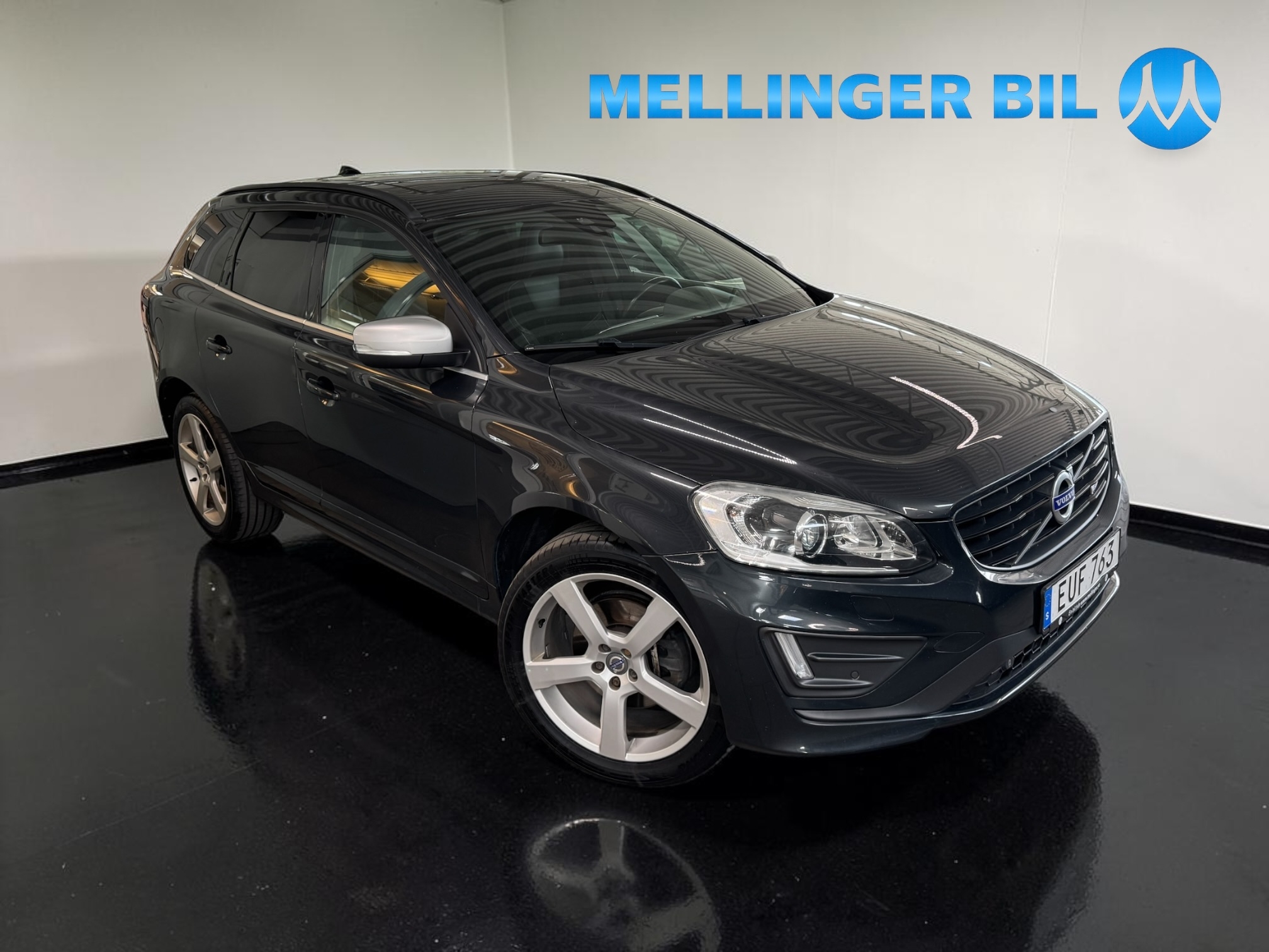 Volvo XC60 D4 AWD Aut R-Design BE Pro 2015, bild 2/52