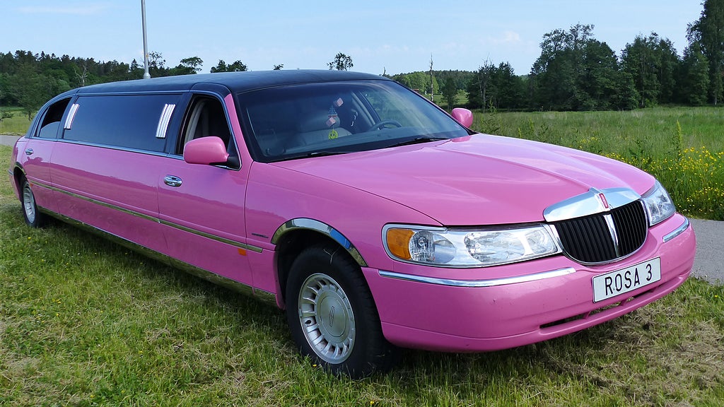 En udda färg på din bil kan kosta dig många tusenlappar i framtiden. Foto: Pixabay