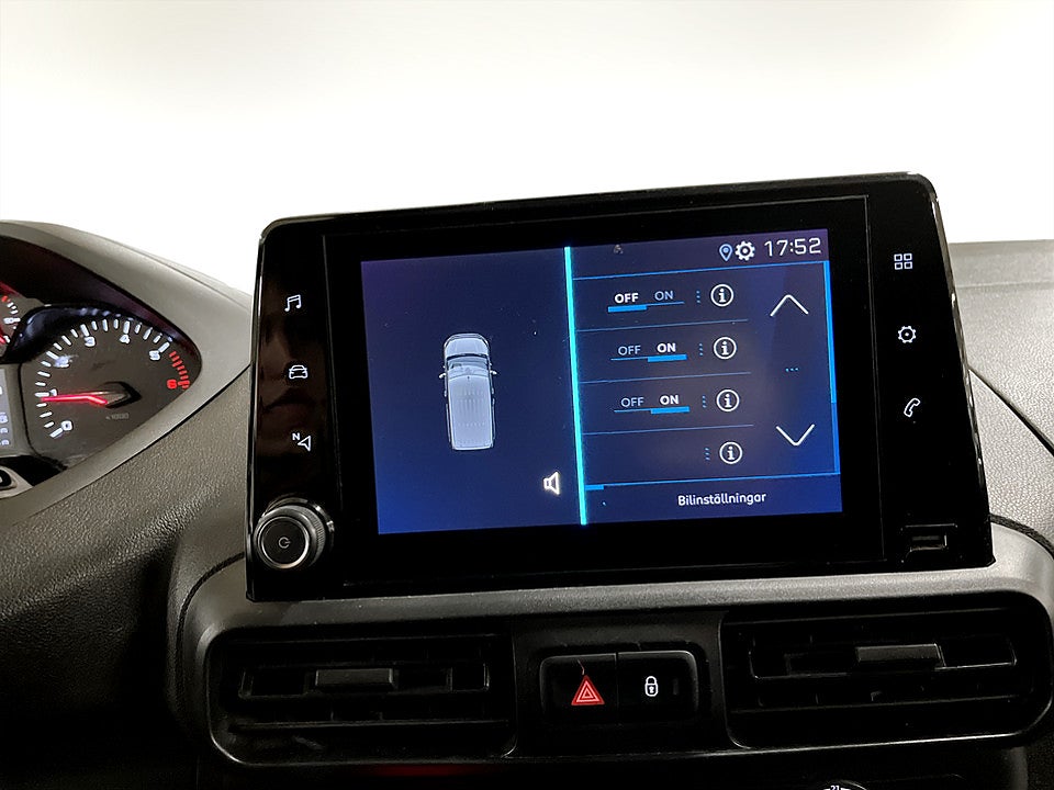 Bild på Peugeot Partner PRO 1.2 PT 130hk Aut L1 P-SENSORER