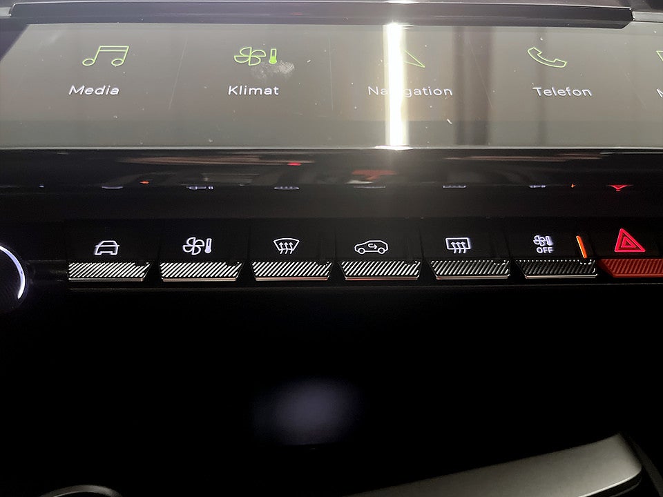 Bild på Peugeot 408 GT Hybrid 145hk Aut B-KAMERA ELSTOL NAV