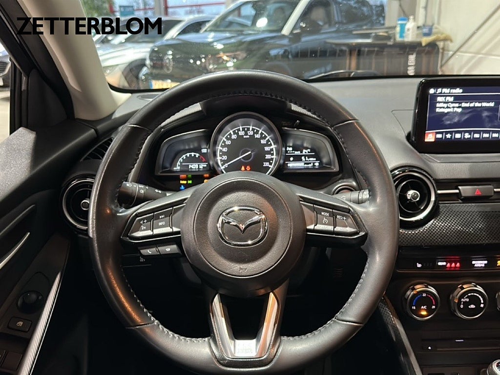 Halvkombi Mazda 2 12 av 15