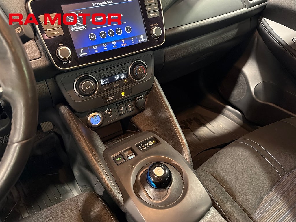Nissan Leaf 40 kWh 150hk Acenta | Backkamera | Rattvärme | Moms 2023
