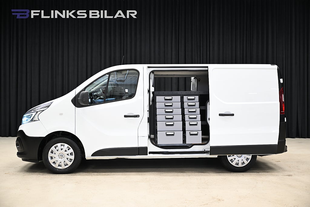 Renault trafic 120HK Servicebil|Dubbeldörr|LED|V-Inredd|Moms|SeUtr!