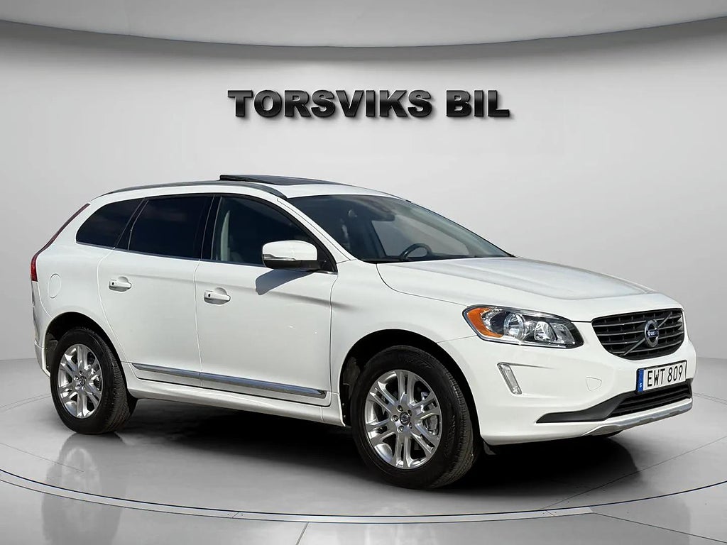 Volvo XC60 T5 Geartronic Momentum Panorama Skinn B-Kamera 3 Ägare - miniatyr 8