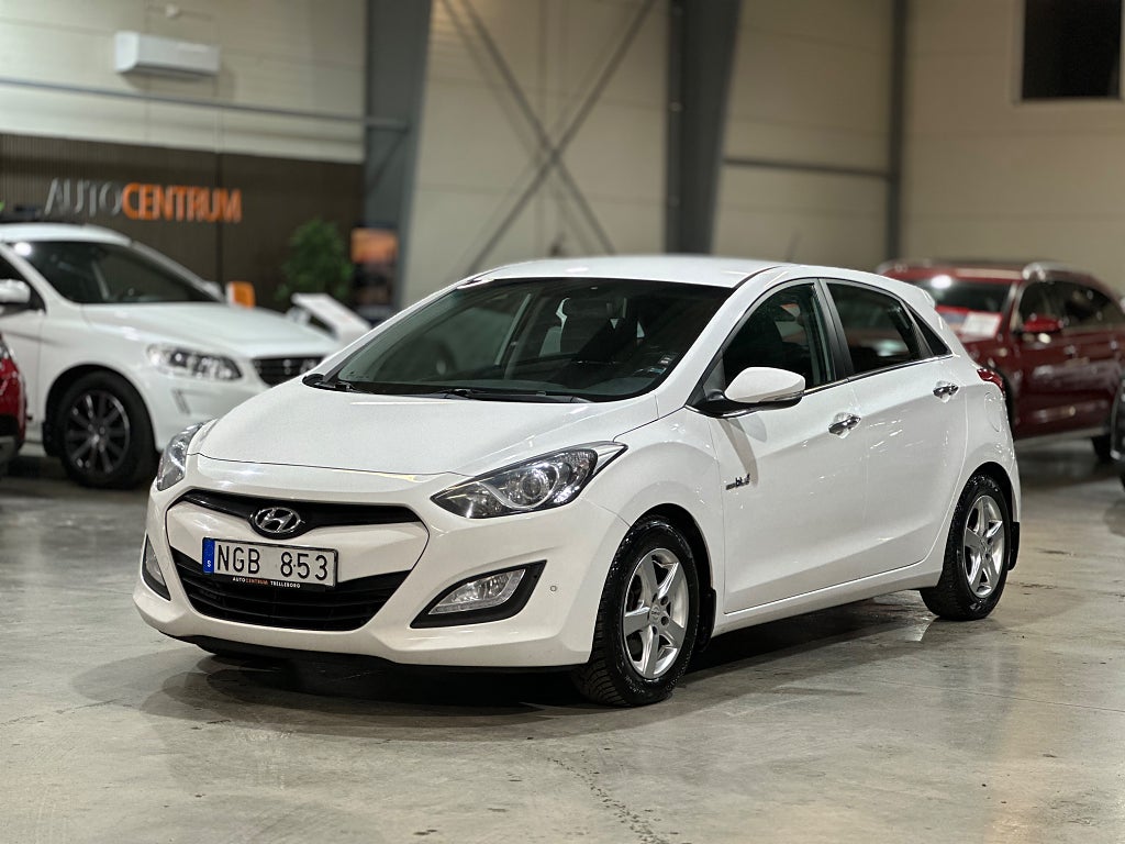 Hyundai i30 5-dörrar 1.6 CRDi B-Kamera NyBes Drag 128hk