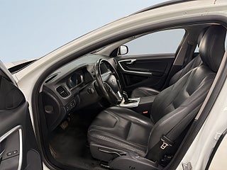 Volvo V60 D5 AWD Momentum Business Edition S&V-hjul Kamrem bytt – bild 7