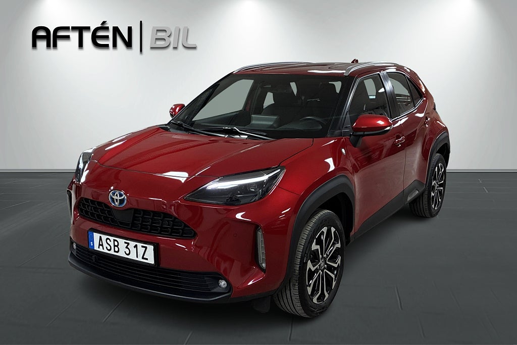 Toyota Yaris cross Hybrid AWD-i E-cvt, b-kamera, carplay 